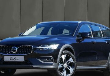 Volvo V60 Cross Country 111.691 km 33.390 &euro; Saarbrücken 66121