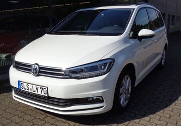 VW Touran 136.500 km 19.900 &euro; Schmelz 66839