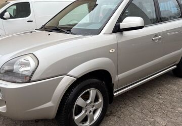 Hyundai TUCSON 140.000 km 3.900 &euro; Saarbrücken 66115