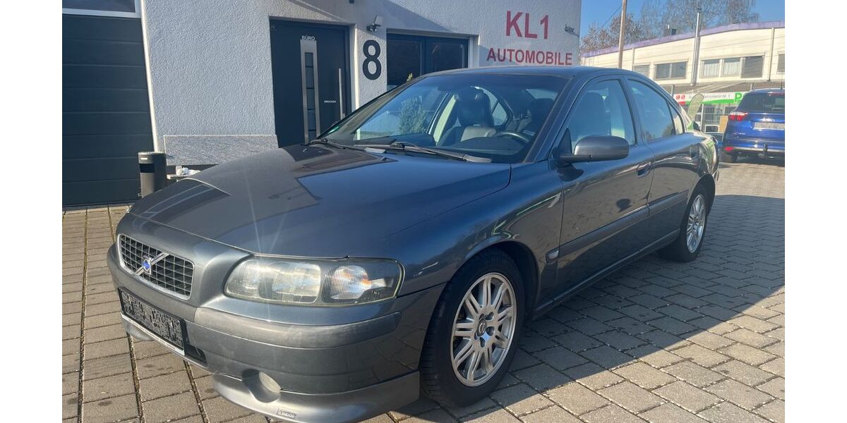 Volvo S60 287.000 km 2.490 &euro; Schwalbach-Saarland 66773