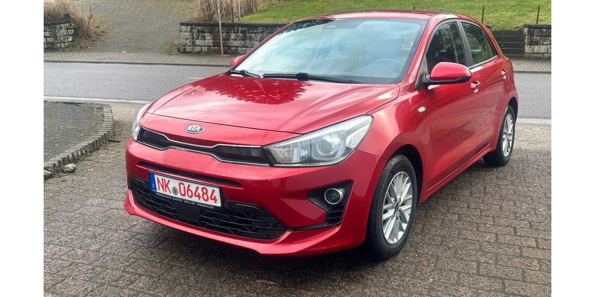 Kia Rio 68.227 km 9.490 &euro; Dirmingen 66571
