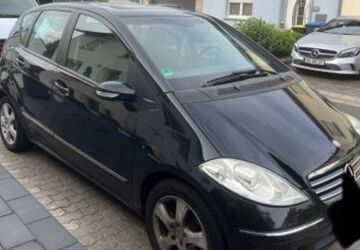 Mercedes-Benz A 170 208.000 km 2.000 &euro; Völklingen 66333