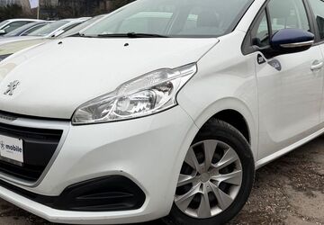 Peugeot 208 54.000 km 5.800 &euro; Saarlouis 66740