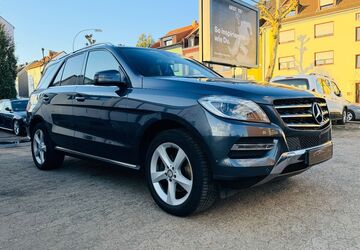 Mercedes-Benz ML 350 219.000 km 17.200 &euro; Saarbrücken 66115