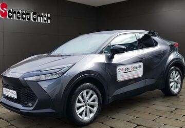 Toyota C-HR 7.500 km 33.930 &euro; Schiffweiler 66578