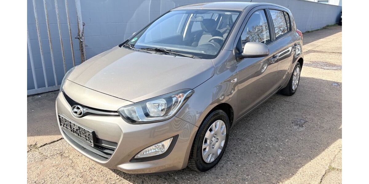 Hyundai i20 195.000 km 2.990 &euro; Saarlouis 66740