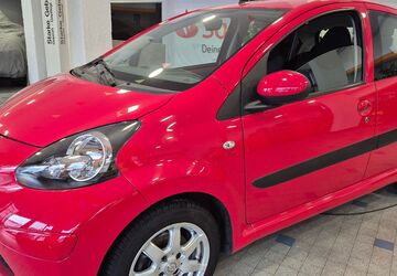 Toyota Aygo (X) 89.000 km 7.380 &euro; Völklingen 66333