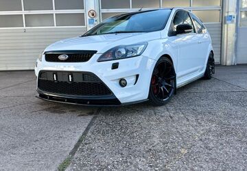 Ford Focus 155.000 km 13.999 &euro; Schwalbach 66773