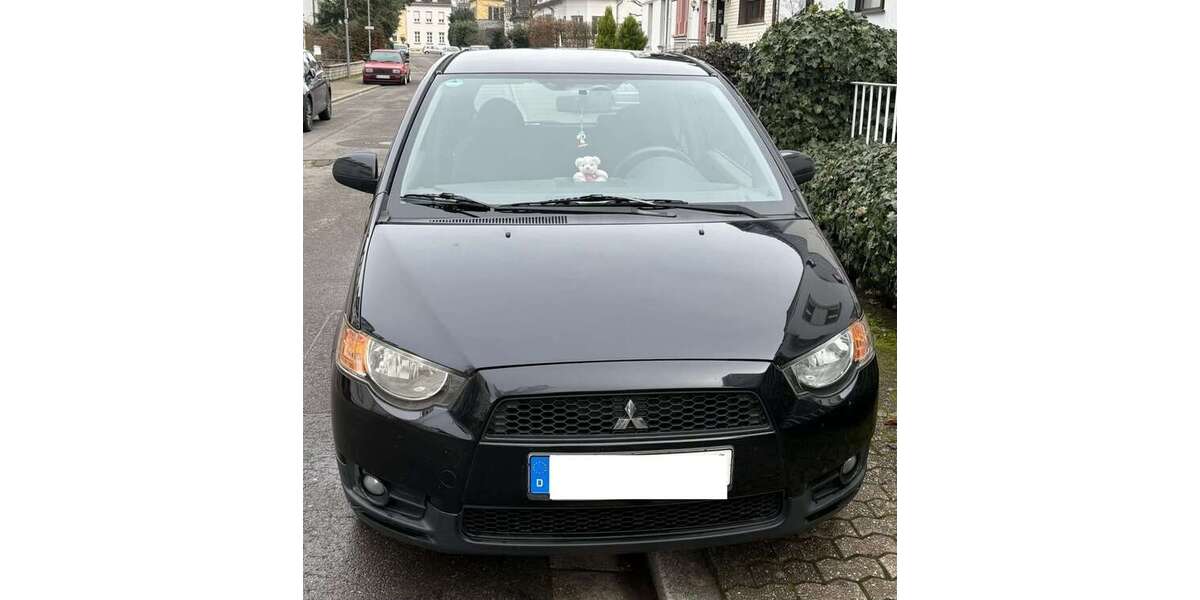 Mitsubishi Colt 140.000 km 2.300 &euro; Saarlouis 66740
