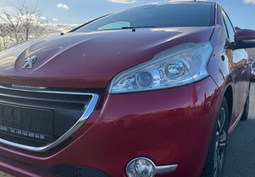 Peugeot 208 180.748 km 4.900 &euro; Saarlouis 66740