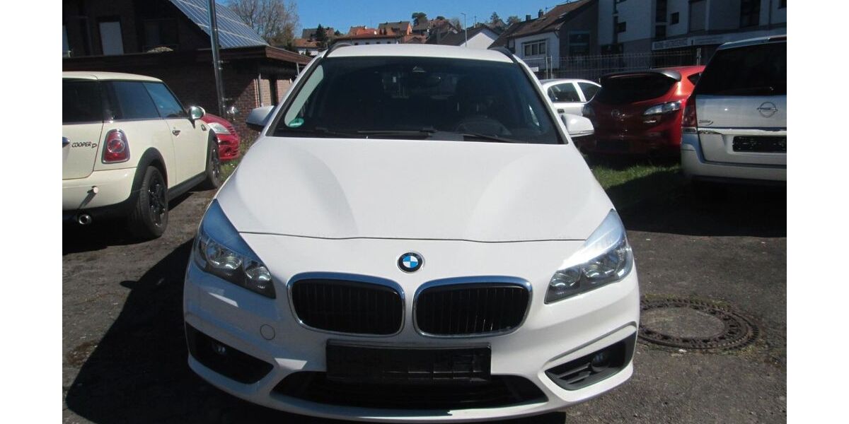 BMW 218 250.000 km 5.900 &euro; Spiesen-Elversberg 66583