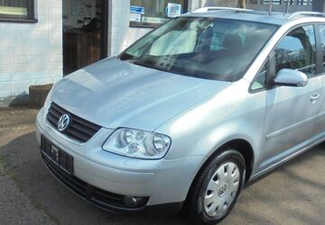 VW Touran 218.000 km 2.650 &euro; Dillingen/Saar 66763