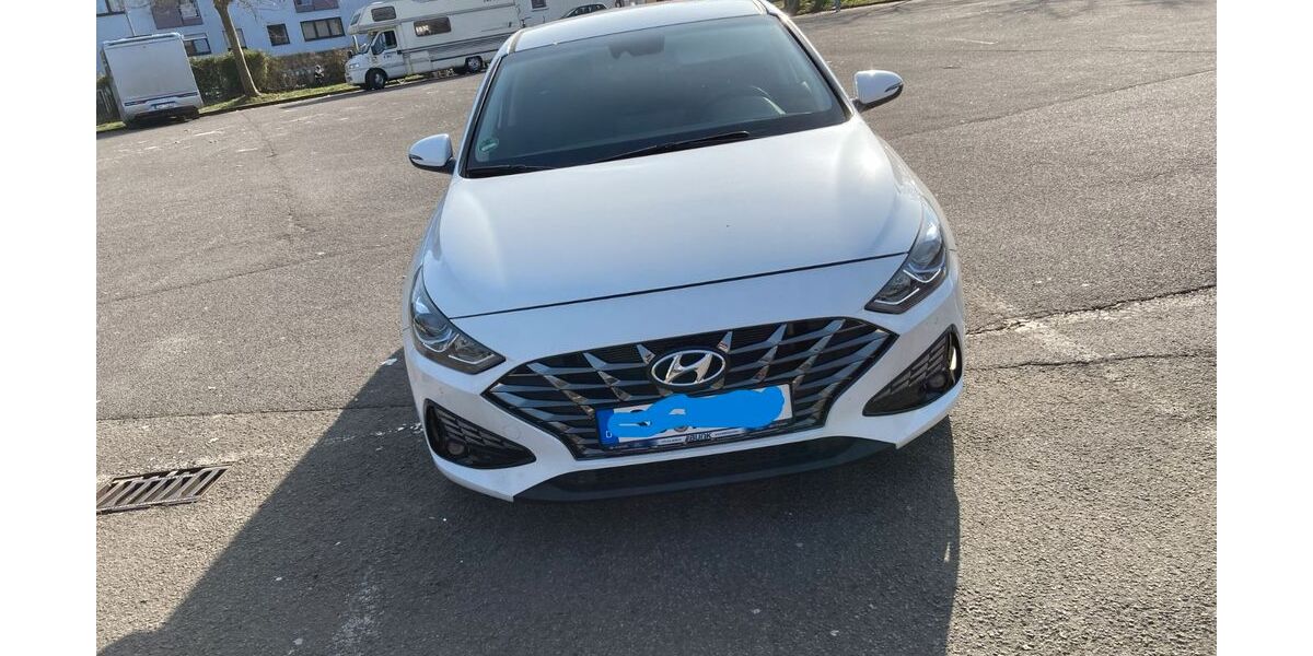 Hyundai i30 8.000 km 22.990 &euro; Saarbrücken 66125