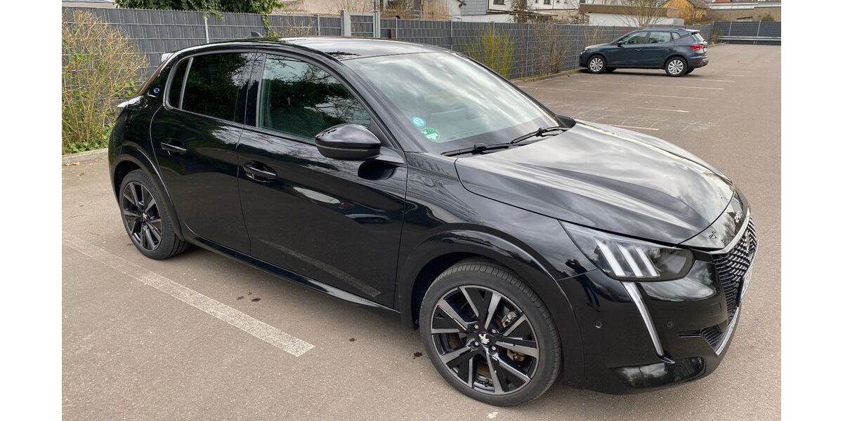 Peugeot e-208 19.925 km 20.350 &euro; Saarwellingen 66793