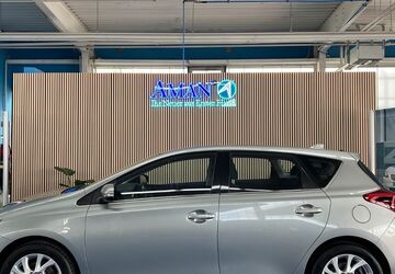 Toyota Auris 83.300 km 9.999 &euro; Beckingen 66701