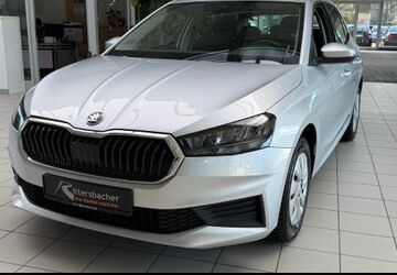 Skoda Fabia 72.771 km 15.390 &euro; Saarbrücken 66130