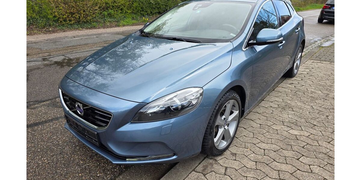 Volvo V40 190.000 km 7.990 &euro; Saarbrücken - Burbach 66115