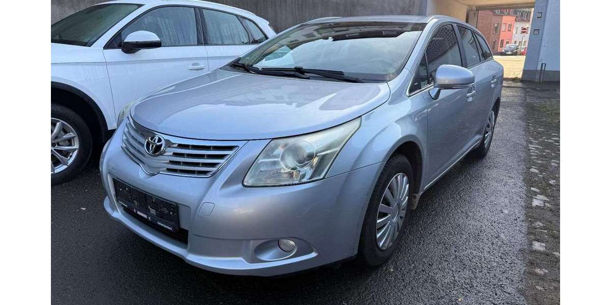 Toyota Avensis 199.000 km 7.600 &euro; Saarbrücken 66115