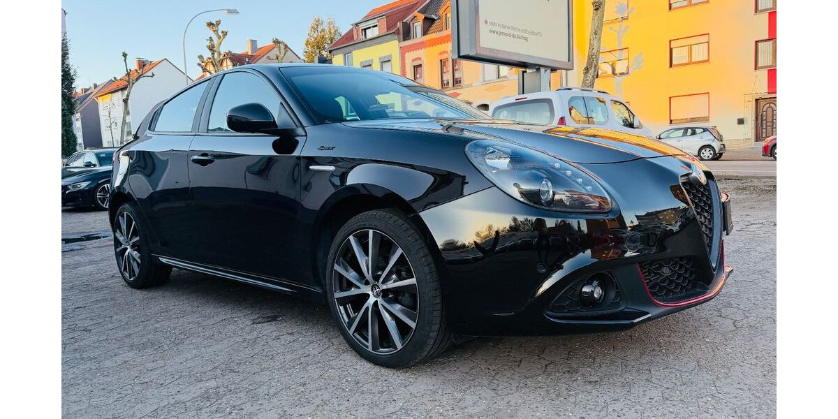 Alfa Romeo Giulietta 97.000 km 12.400 &euro; Saarbrücken 66115
