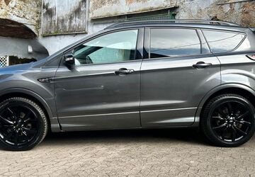 Ford Kuga 90.000 km 13.600 &euro; Saarbrücken 66117