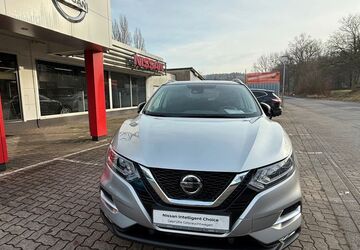 Nissan Qashqai 98.000 km 15.490 &euro; Zweibrücken 66482