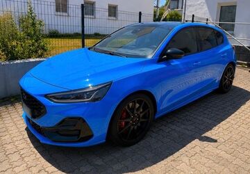 Ford Focus 12.000 km 35.500 &euro; Schmelz 66839