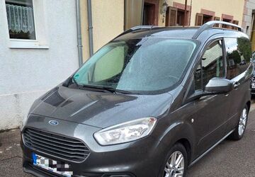 Ford Tourneo Courier 77.350 km 10.700 &euro; Saarbrücken 66128