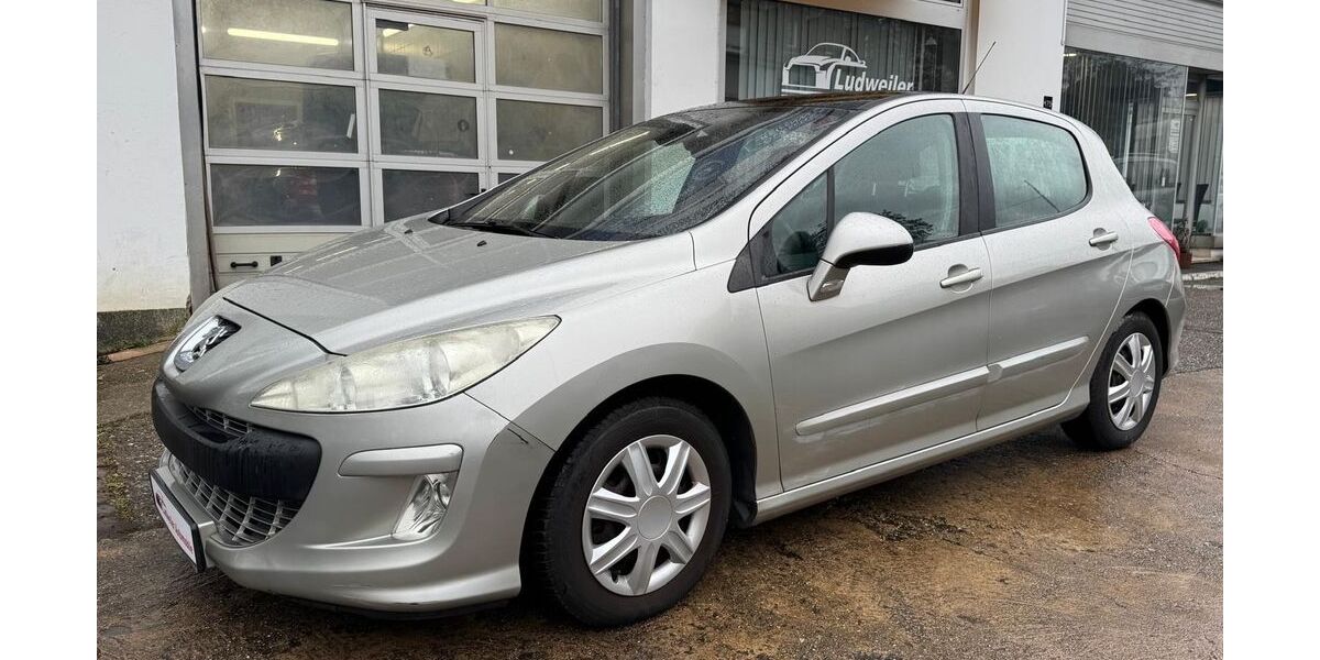 Peugeot 308 81.000 km 4.999 &euro; Saarbrücken 66115